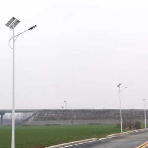 鄧州市穰東鎮太陽能路燈安